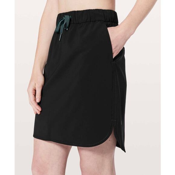 Lululemon On The Fly Skirt Size 4 Black High Rise Modest Workout Quiet Luxury - Picture 7 of 12